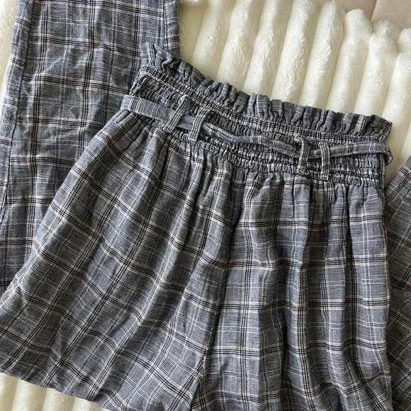 American Eagle Paperbag pants - Picture 7 of 8